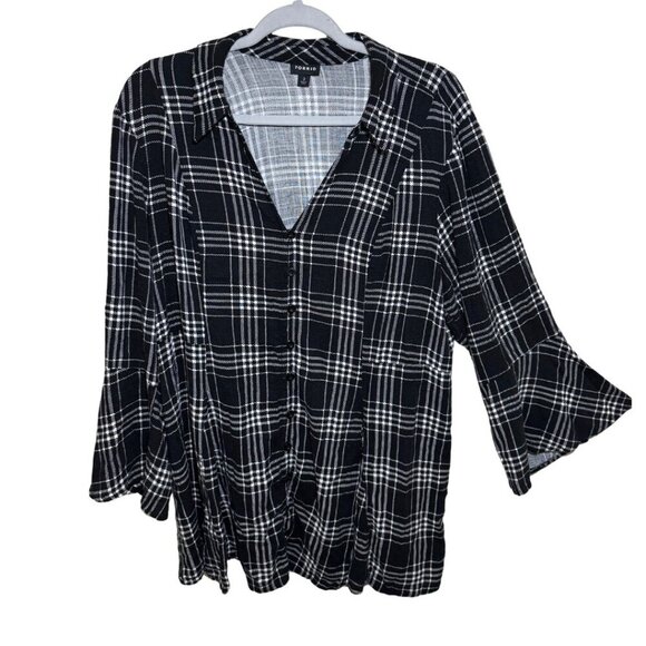 torrid Tops - Torrid Button top shirt flowy black plaid size 2